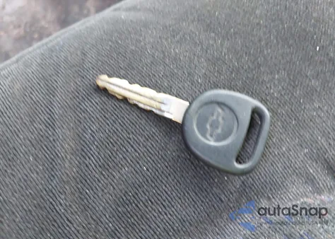 2002 Chevrolet Silverado Ls из США, поврежденный, VIN 1GCEC14W22Z139532